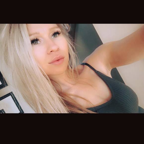 hollynoel228